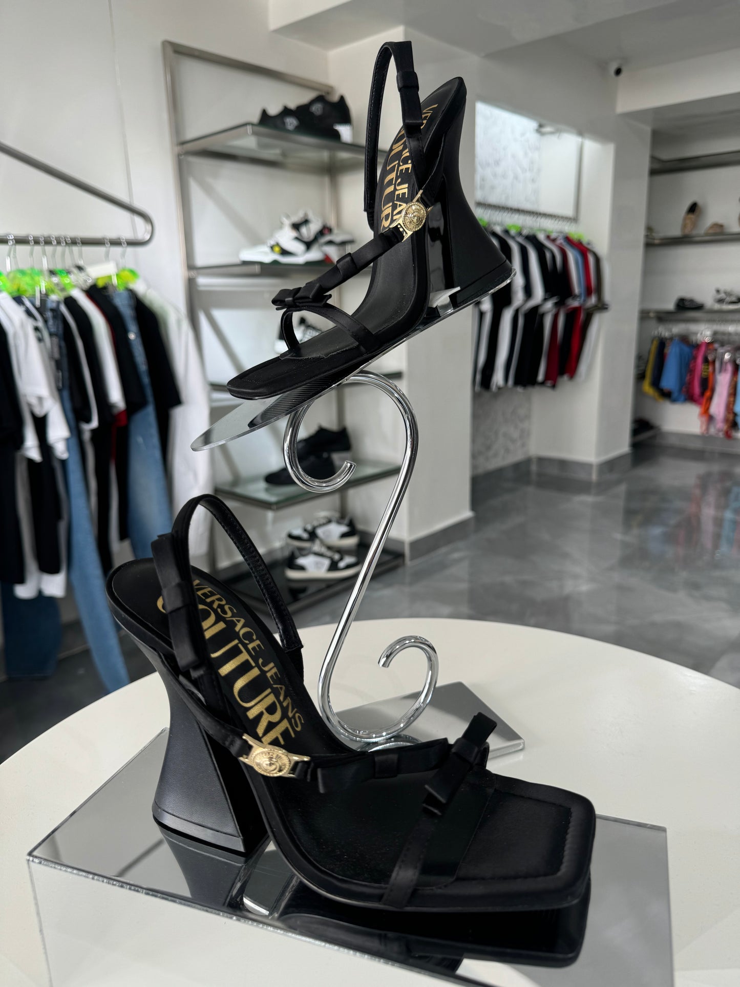Zapatillas Versace J Couture